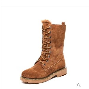 BNWB Voutare Collection Boots, size 8 (39)